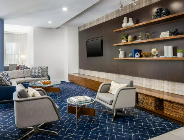 Courtyard by Marriott Auburn hotel detail image 1