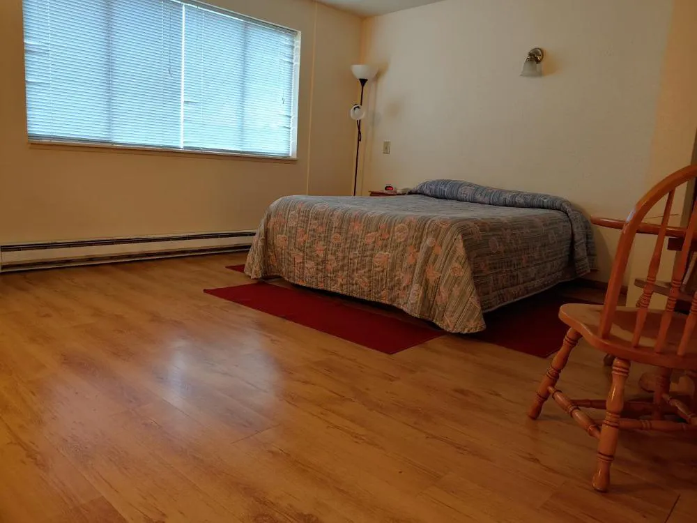 The Dublin House Motel hotel hero