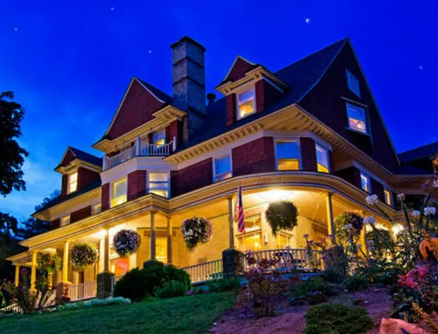 Old Rittenhouse Inn hotel detail image 2