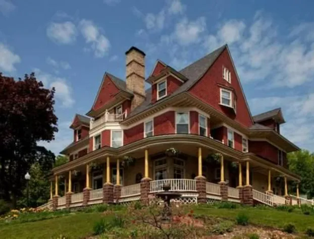 Old Rittenhouse Inn hotel detail image 4