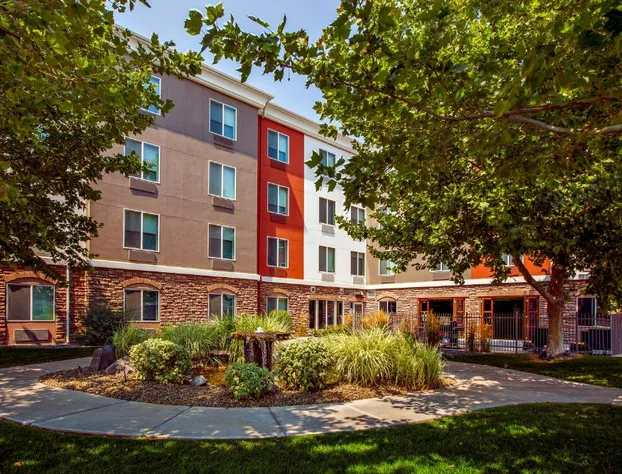 Holiday Inn Express & Suites Ontario by IHG hotel detail image 4