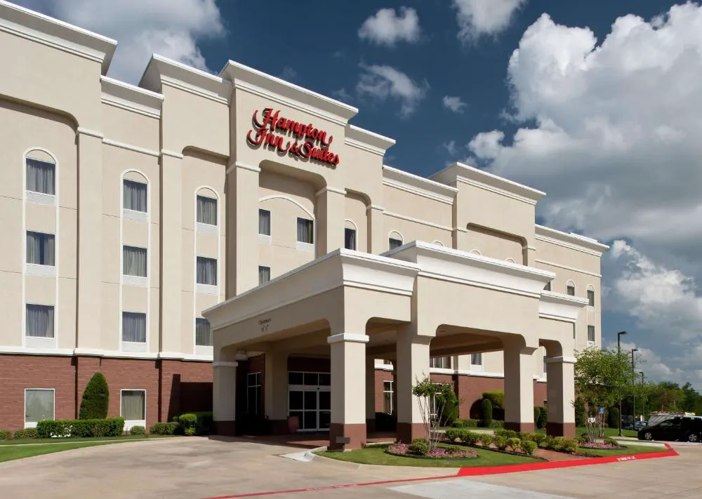 Hampton Inn & Suites Texarkana hotel hero