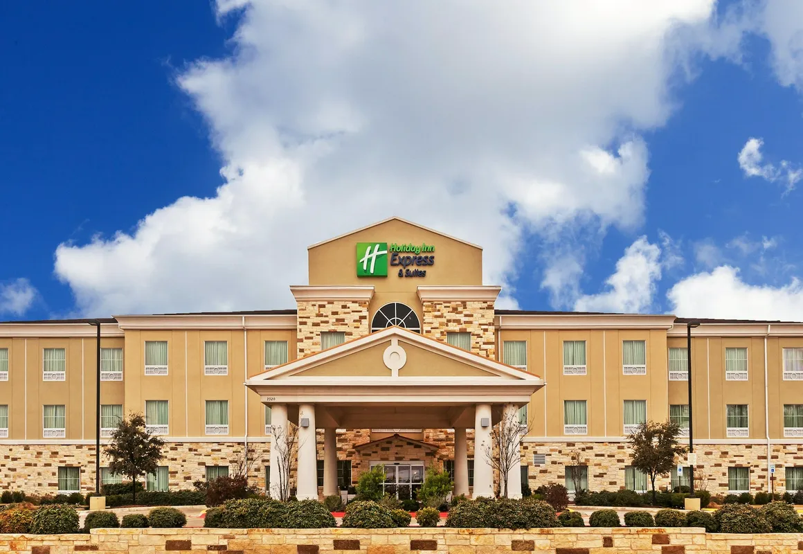 Holiday Inn Express Hotel & Suites Brady by IHG hotel hero
