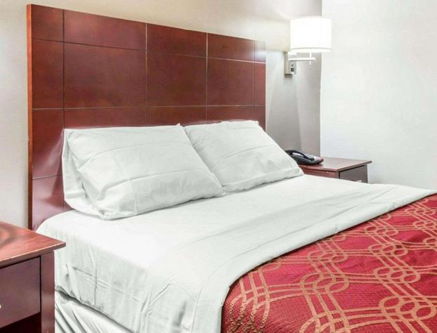 Econo Lodge South Ozone Park hotel detail image 4
