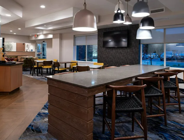 Fairfield Inn & Suites by Marriott Beloit hotel detail image 4