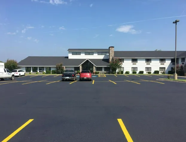 Regency Inn And Suites hotel detail image 3