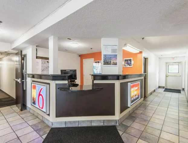 Motel 6 Lawrence, KS hotel detail image 4