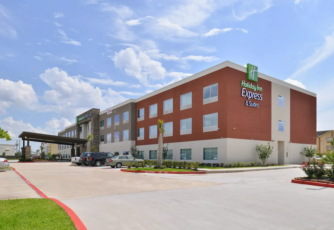 Holiday Inn Express & Suites Houston E - Pasadena by IHG hotel hero