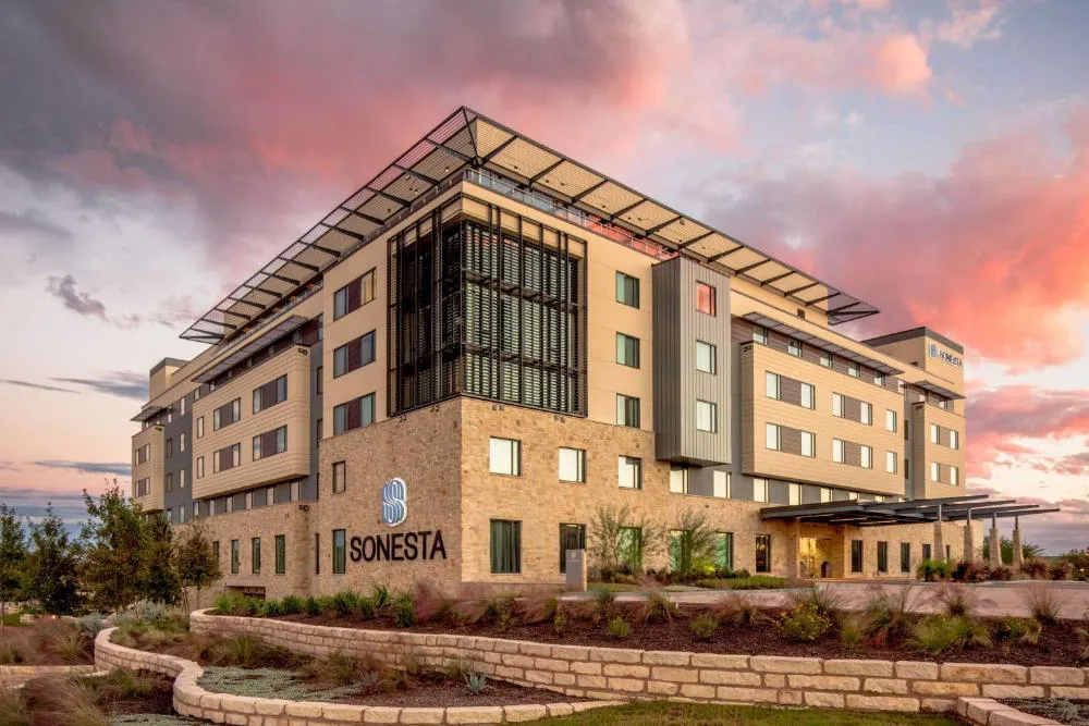 Sonesta Bee Cave Austin Hill Country hotel hero
