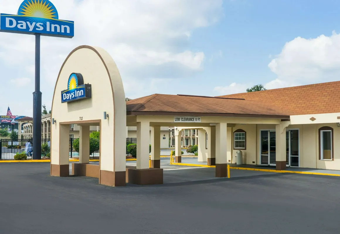 Days Inn by Wyndham Statesville hotel hero