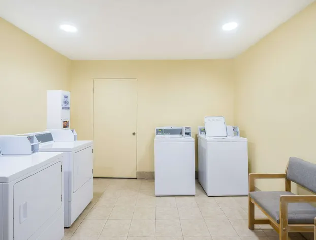 Days Inn by Wyndham Statesville hotel detail image 3