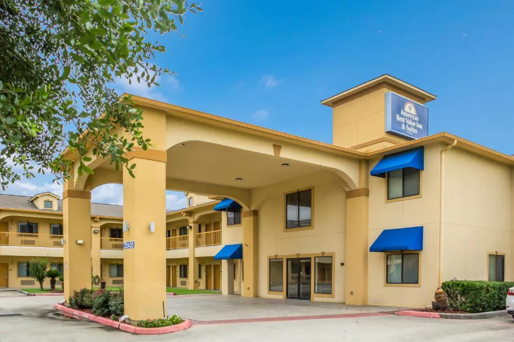 Americas Best Value Inn & Suites Tomball hotel hero