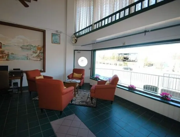 Lee High Inn hotel detail image 2