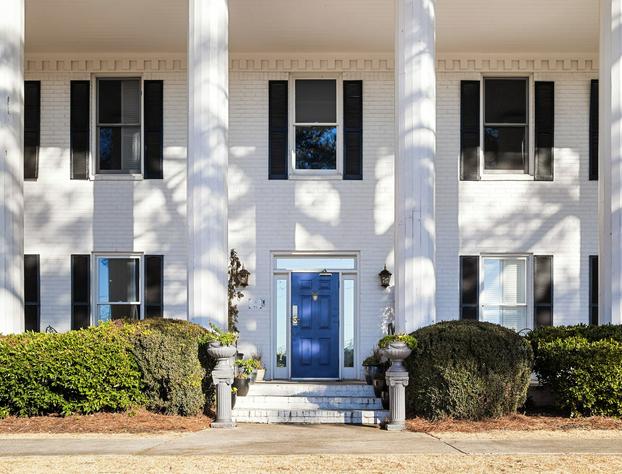 Stone Mountain Manor hotel detail image 3