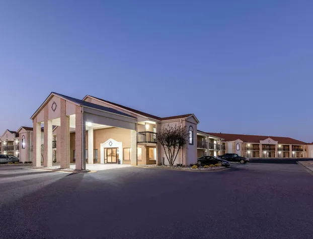 Days Inn by Wyndham Mooresville Lake Norman hotel detail image 3