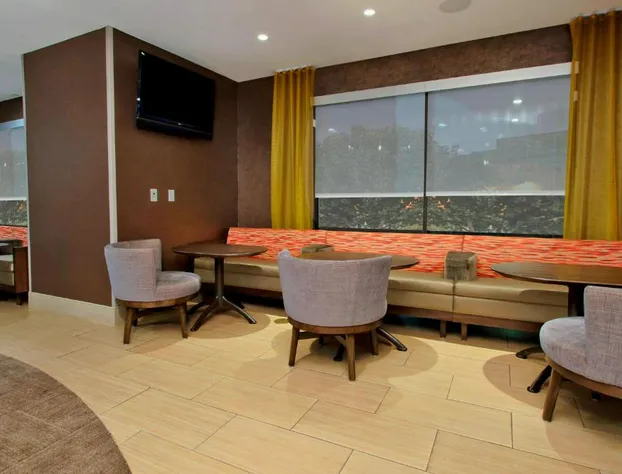 SpringHill Suites by Marriott Madera hotel detail image 2