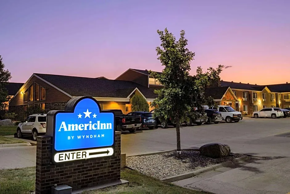 AmericInn by Wyndham Aberdeen - Event Center hotel hero