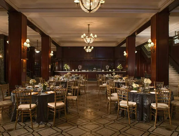 Kansas City Marriott Downtown hotel detail image 2