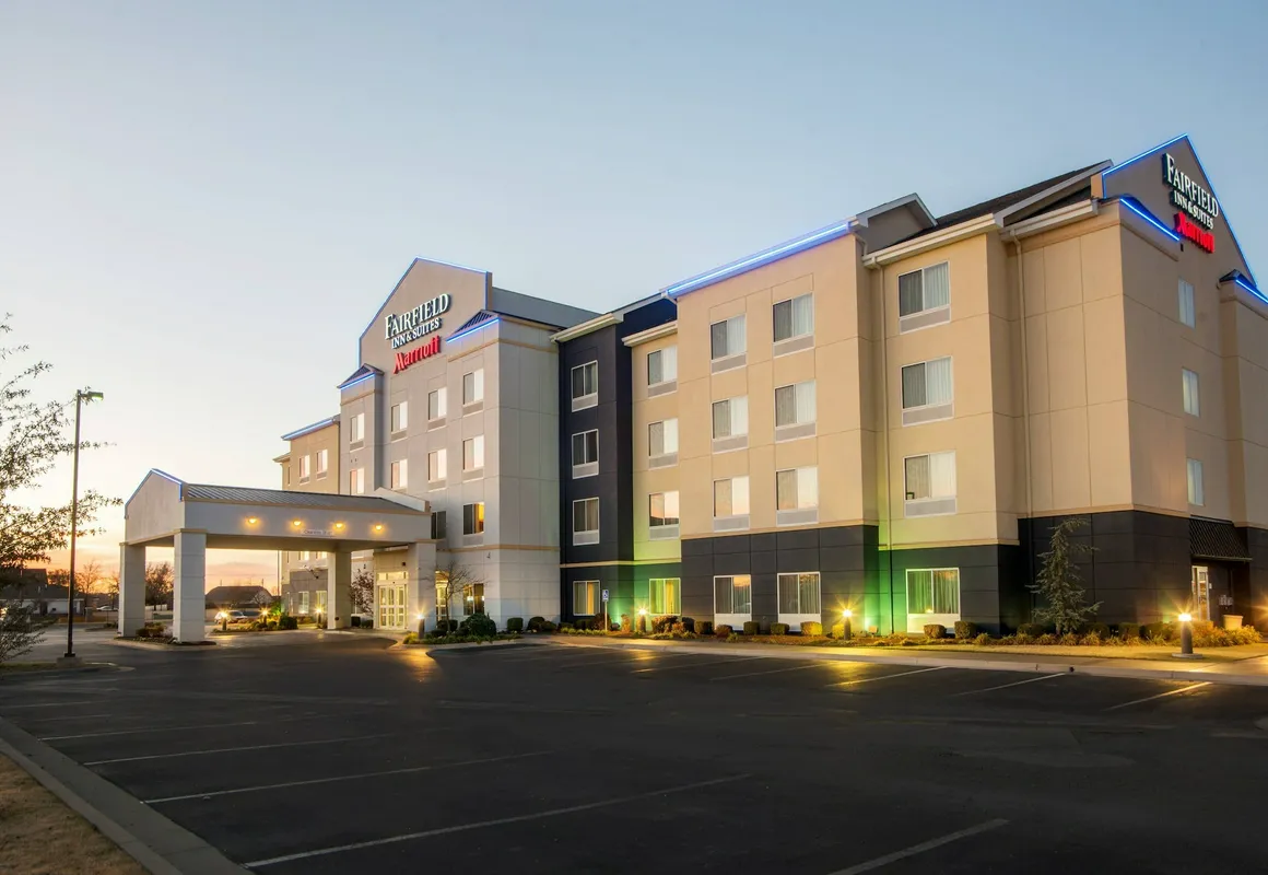 Fairfield Inn & Suites by Marriott Bartlesville hotel hero