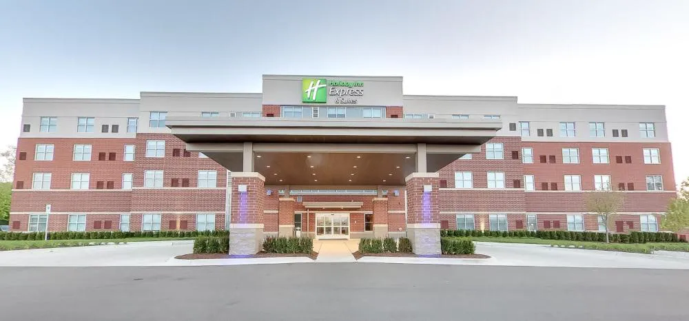 Holiday Inn Express & Suites Plymouth - Ann Arbor Area by IHG hotel hero