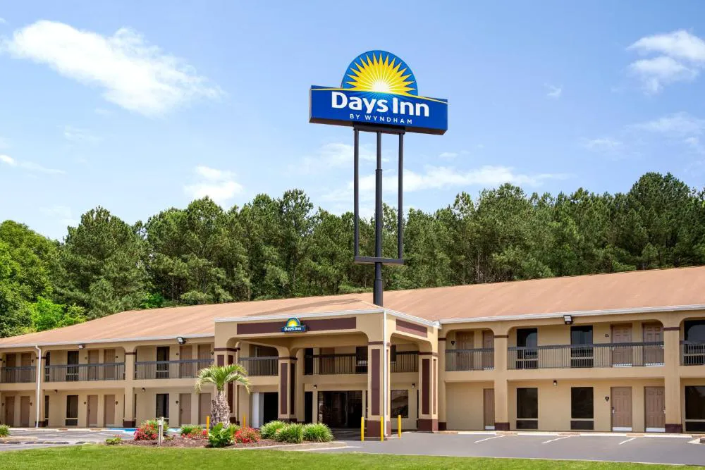 Days Inn by Wyndham Covington hotel hero