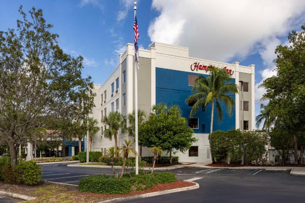 Hampton Inn by Hilton West Palm Beach Central Airport hotel hero