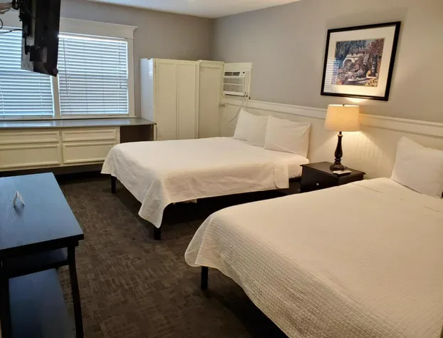 Coronado Island Inn hotel detail image 2