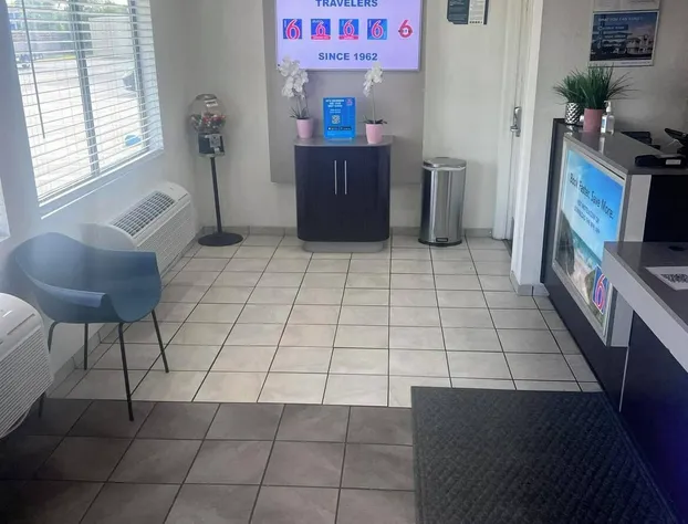 Motel 6 Orlando, FL - Winter Park hotel detail image 4