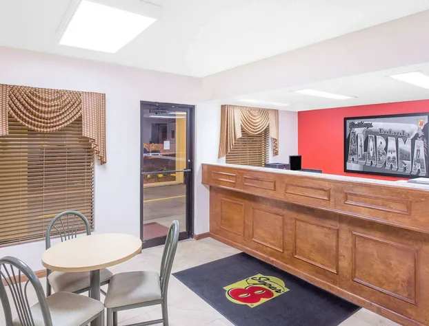 Super 8 by Wyndham Eufaula hotel detail image 2