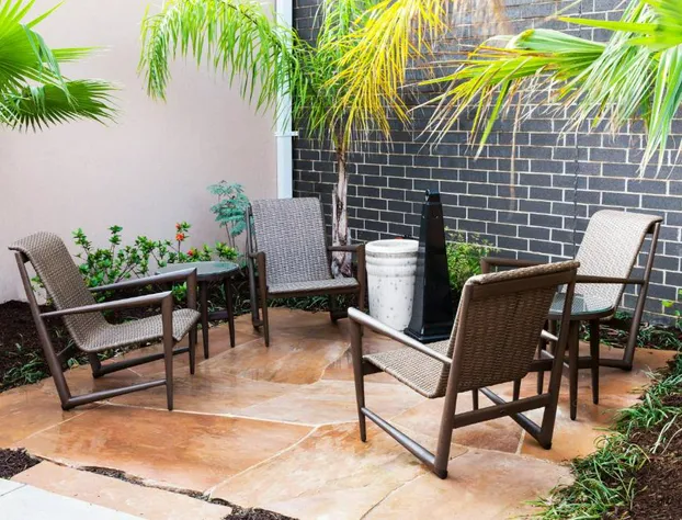 Courtyard Houston I-10 West/Park Row hotel detail image 1