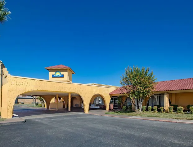 Days Inn by Wyndham Del Rio hotel detail image 4