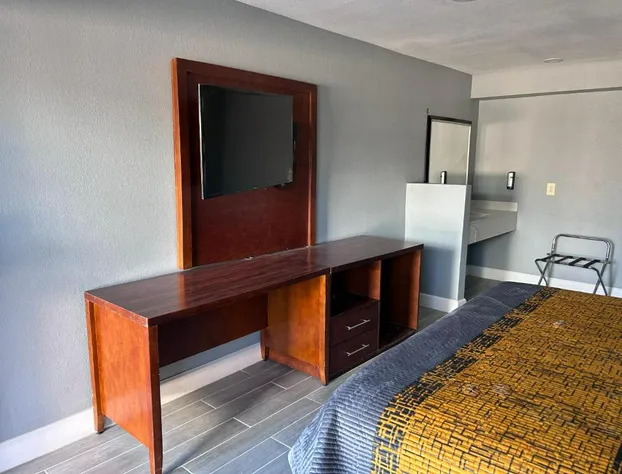 Airport Motor Inn hotel detail image 2