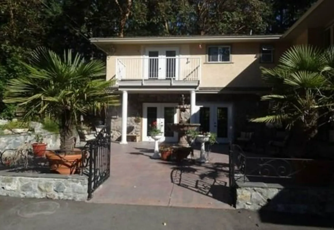 Rae Leigh Heights BnB hotel hero