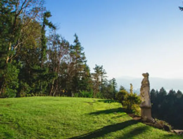 Rae Leigh Heights BnB hotel detail image 3