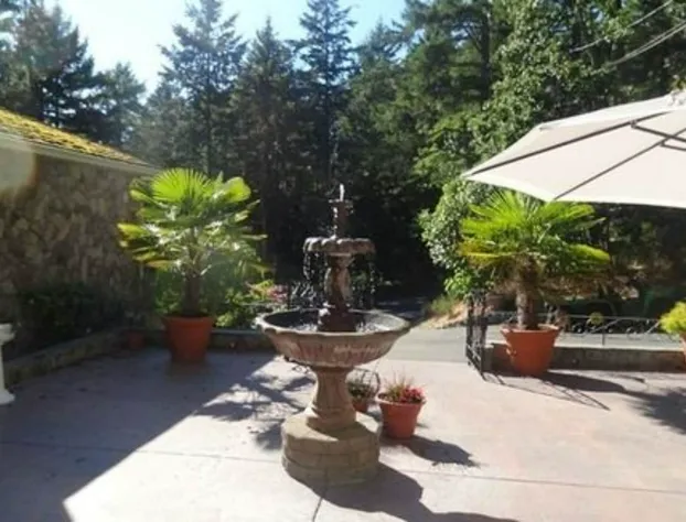 Rae Leigh Heights BnB hotel detail image 4