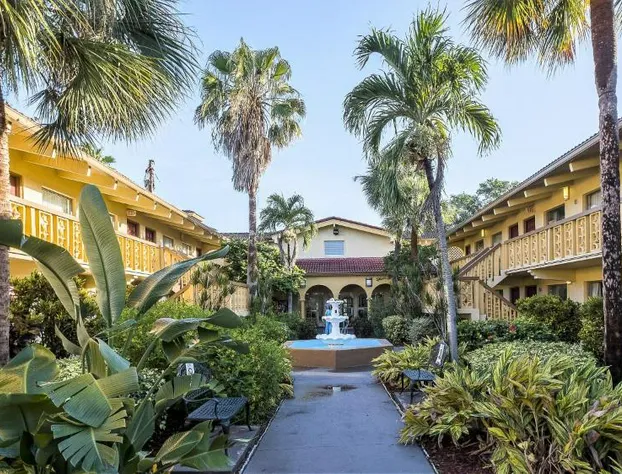 Red Roof Inn Tampa Bay - St Petersburg hotel detail image 1