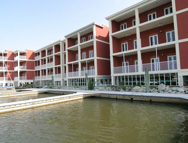 Water Street Hotel & Marina, an Ascend Collection Hotel hotel detail image 2