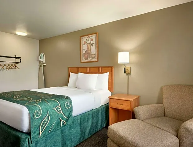 Travelodge by Wyndham Missouri Valley hotel detail image 3