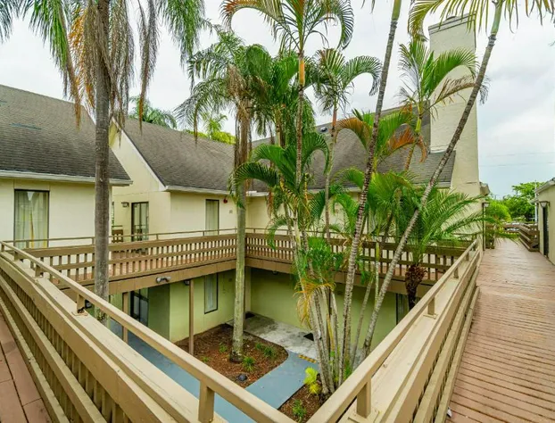 Doral Suites hotel detail image 1