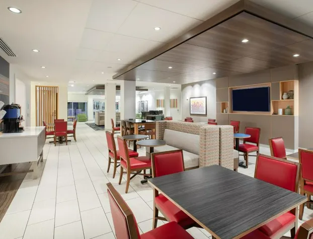 Holiday Inn Express & Suites Great Bend by IHG hotel detail image 4