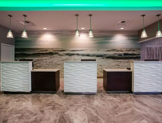 La Quinta Inn & Suites by Wyndham Virginia Beach hotel detail image 2