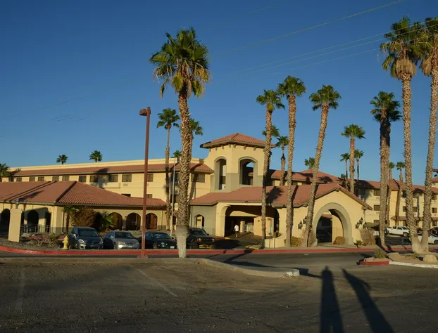 Ramada by Wyndham Barstow hotel detail image 1