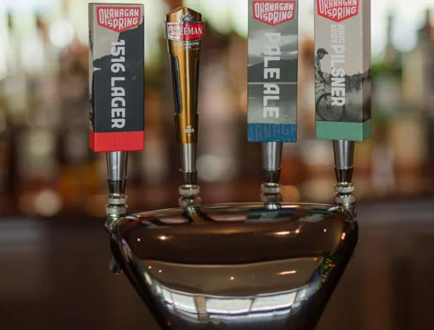 South Thompson Inn & Conference Centre hotel detail image 3