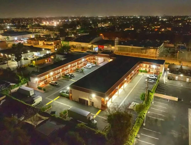 Travelodge Inn & Suites by Wyndham Bell Los Angeles Area hotel detail image 2