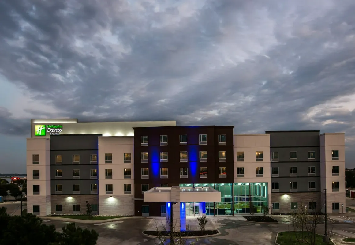 Holiday Inn Express & Suites Garland E - Lake Hubbard I30 by IHG hotel hero
