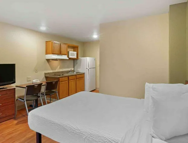 Extended Stay America Select Suites - Kansas City - South - I-49 hotel detail image 2