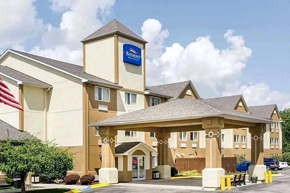 Baymont by Wyndham Piqua hotel hero