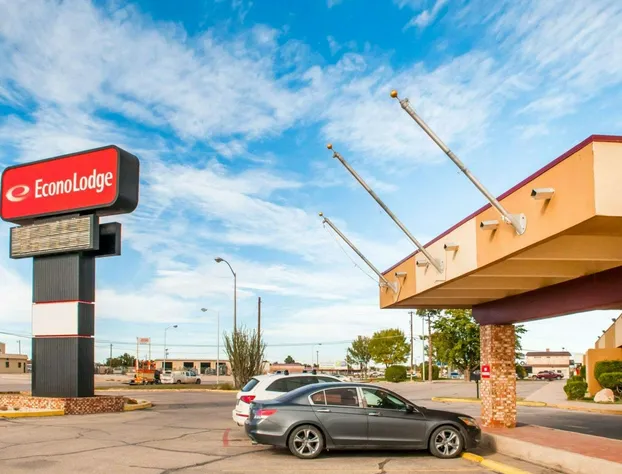 Econo Lodge Carlsbad Caverns Area hotel detail image 2