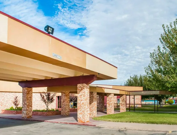 Econo Lodge Carlsbad Caverns Area hotel detail image 3
