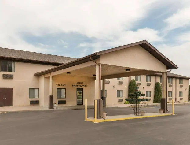 Baymont by Wyndham Hot Springs hotel detail image 1